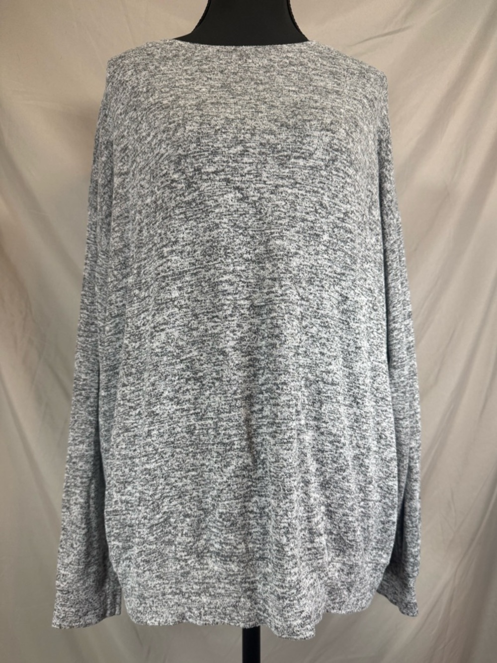 Athleta Mindful Pullover – Light Gray Heather‎ 🌿 - Picture 3 of 7